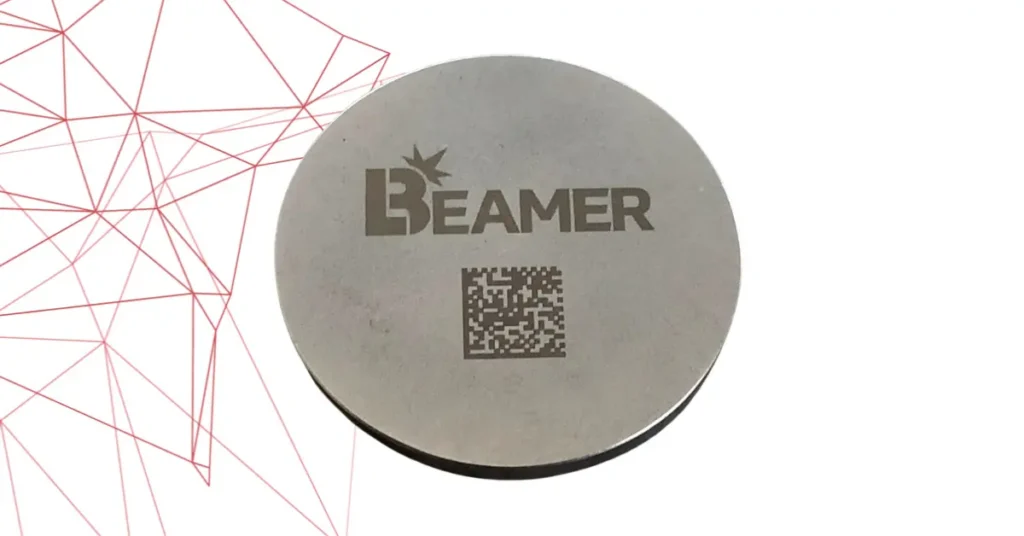 A die mold with beamer and a qr code engraved on it